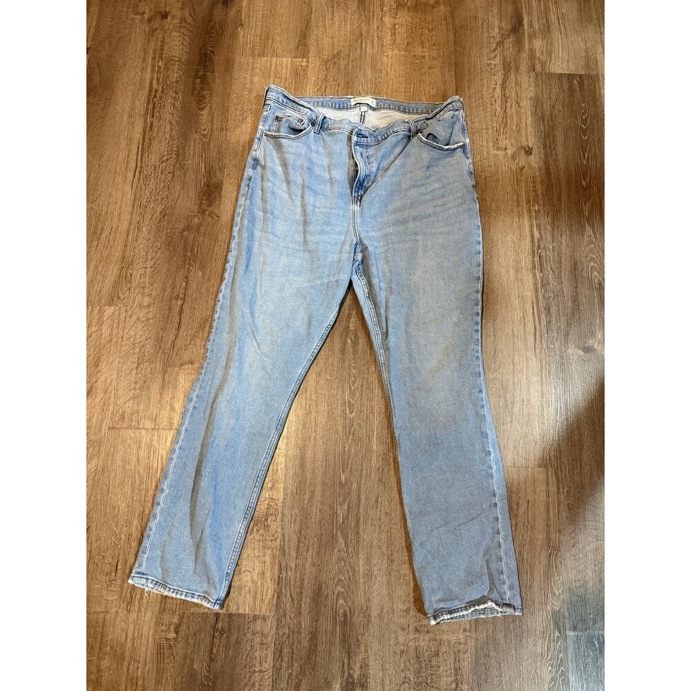 Abercrombie & Fitch Curve Love The 90's Slim Straight Ultra High Rise Jean 35 20